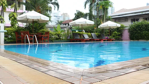 Fotos 1 of the Communal Pool at Swasdi Mansion