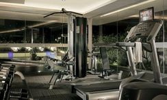 사진들 2 of the Communal Gym at Oakwood Residence Thonglor