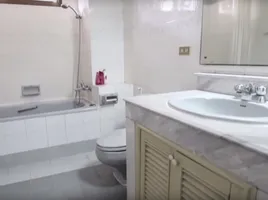 2 Bedroom Apartment for rent at Bangkapi Mansion, Khlong Toei