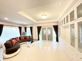 4 Bedroom House for sale at Thanaporn Park Home 5, San Pa Pao