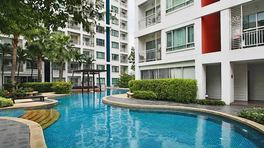 图片 1 of the Communal Pool at Sukhumvit Plus