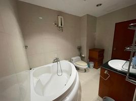 4 спален Дом в аренду в Baan Klang Krung (British Town -Thonglor), Khlong Tan Nuea