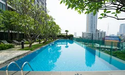 Фото 2 of the Communal Pool at Ideo Ladprao 5