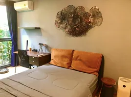 1 Schlafzimmer Wohnung zu verkaufen im Taka Haus, Khlong Tan Nuea