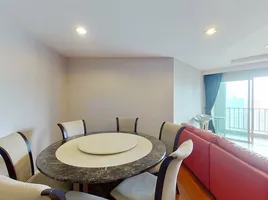 2 Bedroom Condo for sale at Belle Grand Rama 9, Huai Khwang