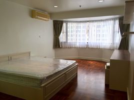 2 Bedroom Apartment for sale at Baan Suanpetch, Khlong Tan Nuea