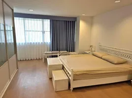 3 Schlafzimmer Appartement zu vermieten im D.S. Tower 1 Sukhumvit 33, Khlong Tan Nuea