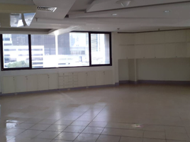 175 平米 Office for rent at Charn Issara Tower 1, Suriyawong, 曼乐, 曼谷