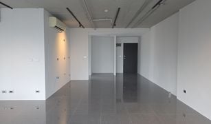 Кондо, 2 спальни на продажу в Khlong Toei Nuea, Бангкок Sukhumvit Suite