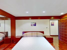 3 спален Кондо в аренду в Baan Somthavil, Lumphini, Патхум Щан