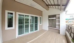 曼谷 Tha Raeng Baan Pol Watcharapol 4 卧室 屋 售 