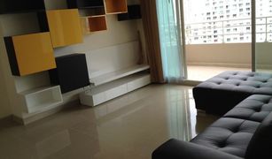 3 Bedrooms Condo for sale in Bang Lamphu Lang, Bangkok Watermark Chaophraya