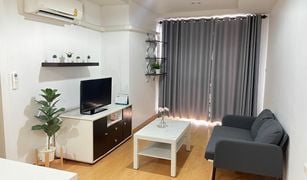 1 Bedroom Condo for sale in Chong Nonsi, Bangkok Resorta Yen-Akat