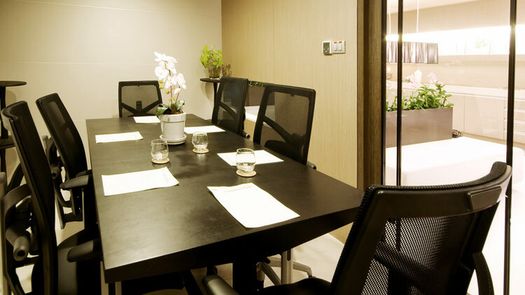 사진들 1 of the Co-Working Space / Meeting Room at Le Raffine Jambunuda Sukhumvit 31