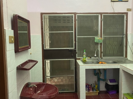4 Schlafzimmer Reihenhaus zu vermieten in Lak Song MRT, Bang Khae Nuea, Bang Khae