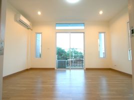 3 Schlafzimmer Reihenhaus zu vermieten im Premium Place Ekamai-Ramindra 2, Nuan Chan, Bueng Kum