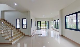 4 Bedrooms House for sale in San Phranet, Chiang Mai Sarisa Ville 2