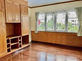 8 спален Дом for sale in Бангкок Яи, Бангкок, Wat Tha Phra, Бангкок Яи