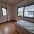2 Schlafzimmer Reihenhaus zu verkaufen im Baan Poonsinthani 3, Khlong Song Ton Nun