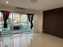 4 Bedroom Townhouse for rent in Chalong, Phuket Town, Chalong