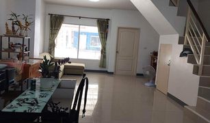 3 Bedrooms Townhouse for sale in Bo Win, Pattaya Praphassorn Green Park