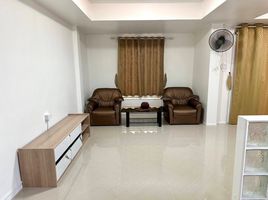 3 Bedroom Townhouse for rent at Sinthavee Garden 1, Ban Chang