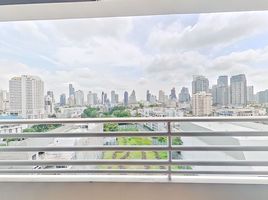 2 Bedroom Apartment for sale at Acadamia Grand Tower, Khlong Tan Nuea