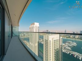 2 Schlafzimmer Appartement zu verkaufen im Beach Vista, EMAAR Beachfront