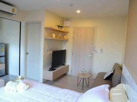 Studio Apartment for rent at Life Asoke, Bang Kapi, Huai Khwang, Bangkok