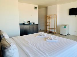 Studio Appartement zu verkaufen im Ocean View Treasure Hotel and Residence, Patong, Kathu