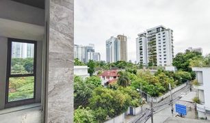 3 Bedrooms Townhouse for sale in Khlong Toei Nuea, Bangkok 