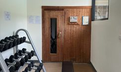 Fotos 2 of the Fitnessstudio at Somkid Gardens