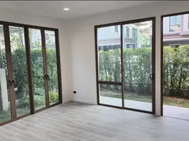 4 Bedroom House for sale at Burasiri Krungthep Kreetha, Hua Mak