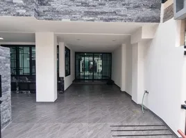 6 Bedroom House for rent in Fifty Fifth Thonglor, Khlong Tan, Khlong Tan
