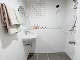 1 Schlafzimmer Wohnung zu verkaufen im Baan Phrayapirom-Ratchada, Chantharakasem, Chatuchak