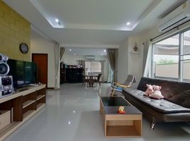 3 Schlafzimmer Villa zu verkaufen im Serene Park, Ton Pao, San Kamphaeng