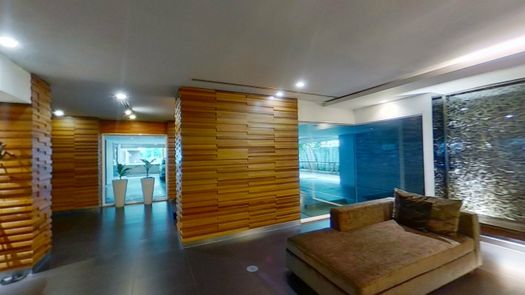 3D-гид of the Reception / Lobby Area at Siri On 8