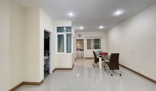 4 Bedrooms Townhouse for sale in Bang Kruai, Nonthaburi Golden Town 2 Pinklao-Charansanitwong