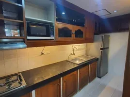 3 спален Кондо в аренду в Asoke Towers, Khlong Toei Nuea