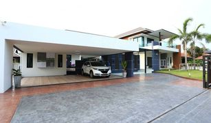 4 Bedrooms House for sale in Nong Han, Chiang Mai 