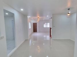 3 Bedroom Villa for sale at Piamsuk Village, Bang Phut, Pak Kret