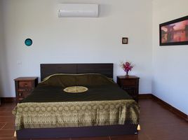 ขายวิลล่า 5 ห้องนอน ใน เกาะสมุย สุราษฎร์ธานี, บ่อผุด
