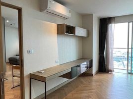 2 Bedroom Condo for sale at Sky Walk Residences, Phra Khanong Nuea, Watthana