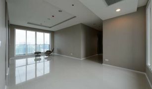 3 chambres Condominium a vendre à Wat Phraya Krai, Bangkok Menam Residences