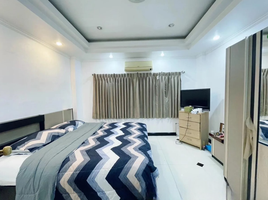 3 Schlafzimmer Shophaus zu verkaufen in Pattaya, Chon Buri, Nong Prue, Pattaya