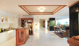 4 chambres Penthouse a vendre à Khlong Tan Nuea, Bangkok Modern Town