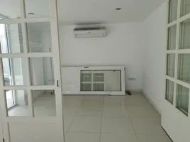 5 Bedroom Townhouse for sale in Watthana, Bangkok, Khlong Tan Nuea, Watthana