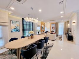 5 Schlafzimmer Villa zu vermieten im Nantawan Rama 9 - New Krungthepkretha, Saphan Sung, Saphan Sung