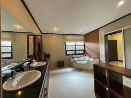 5 Bedroom Villa for sale in Chiang Mai, Tha Wang Tan, Saraphi, Chiang Mai
