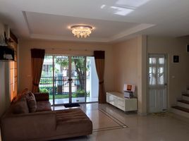 3 Bedroom House for rent at Mantana Onnut-Wongwaen, Dokmai